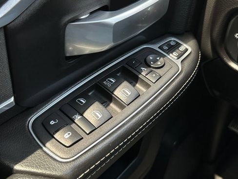 Used 2024 RAM 2500 Big Horn w/ Night Edition AWD/4WD image 22