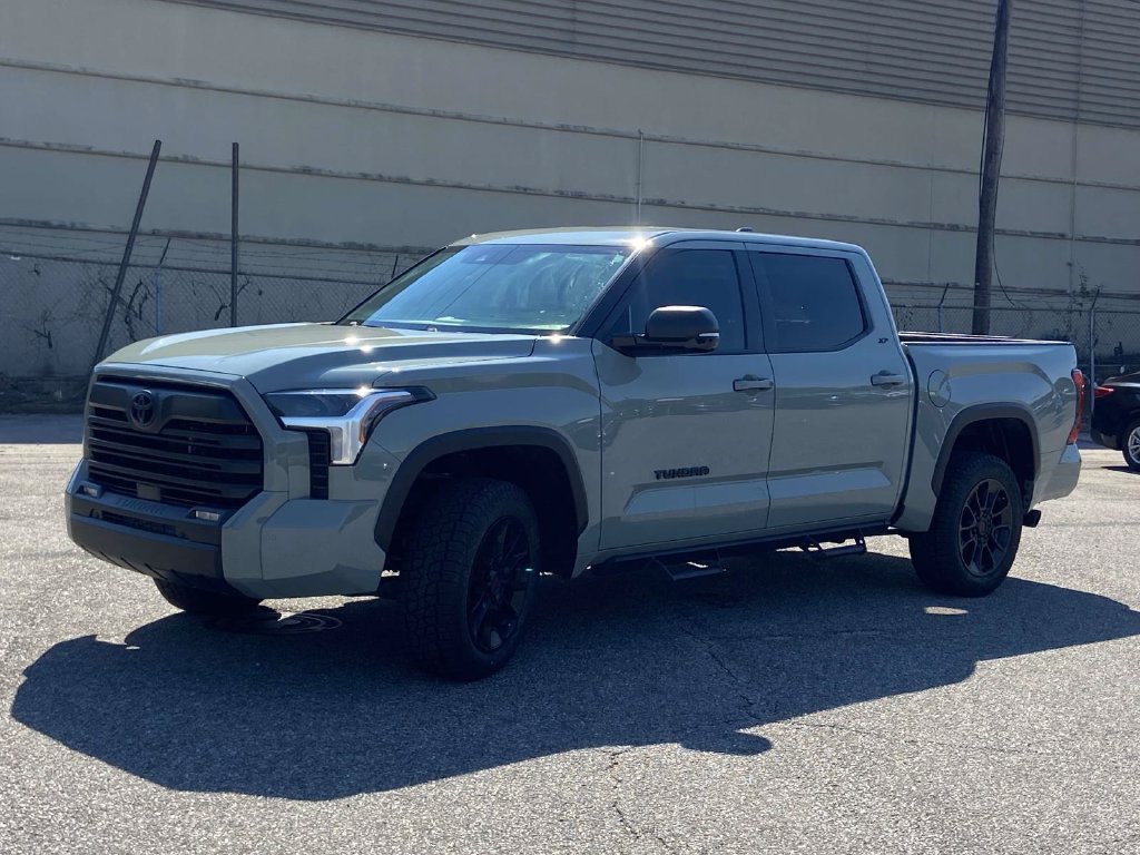 Used 2024 Toyota Tundra SR5 w/ SR5 Premium Package AWD/4WD image 6