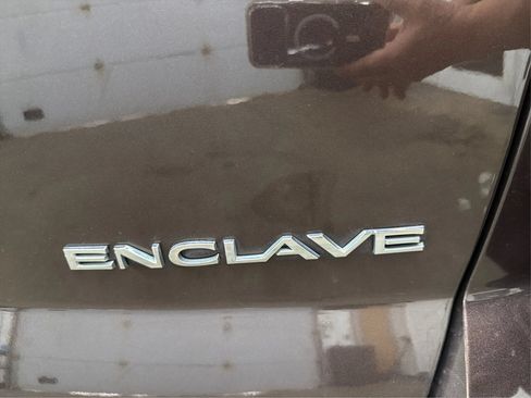 Used 2017 Buick Enclave Premium w/ Experience Buick Package FWD image 47