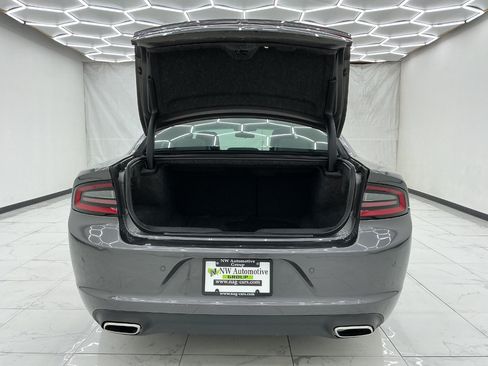Used 2020 Dodge Charger SXT w/ Leather Interior Group RWD image 46
