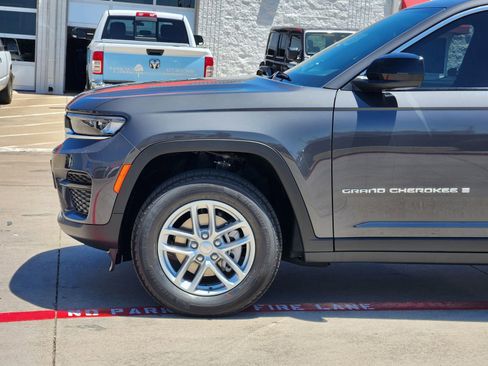 New 2025 Jeep Grand Cherokee Laredo X image 7