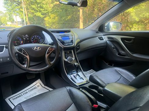 Used 2013 Hyundai Elantra Limited FWD image 9