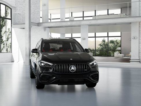 New 2026 Mercedes-Benz GLA 35 AMG 4MATIC image 8