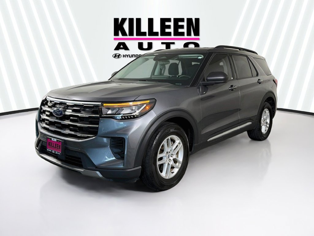 Used 2025 Ford Explorer Active RWD image 3