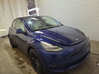 Used 2021 Tesla Model Y Long Range video 2