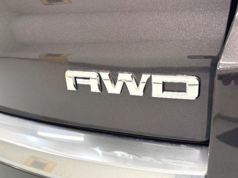 Used 2016 GMC Acadia Denali AWD/4WD image 10