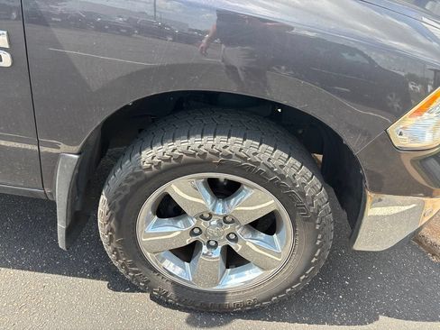 Used 2018 RAM 1500 Big Horn AWD/4WD image 2