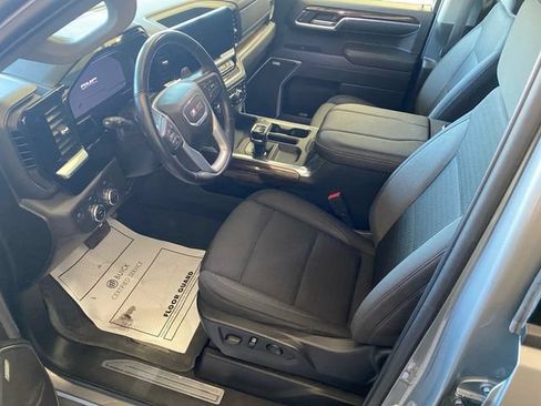 Used 2023 GMC Sierra 1500 Elevation w/ Preferred Package AWD/4WD image 12