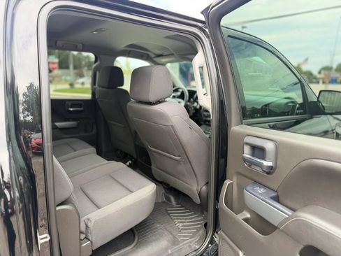 Used 2018 Chevrolet Silverado 1500 LT w/ LPO, Black Pack AWD/4WD image 15