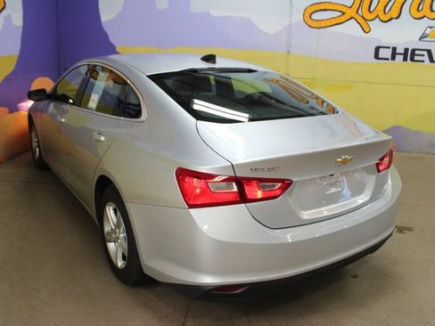 Used 2022 Chevrolet Malibu LS FWD image 5