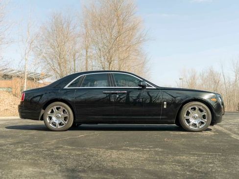 Used 2012 Rolls-Royce Ghost image 39