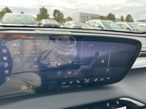 New 2026 Buick Enclave Preferred w/ Power Package image 28