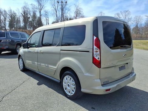 Used 2014 Ford Transit Connect XLT image 6