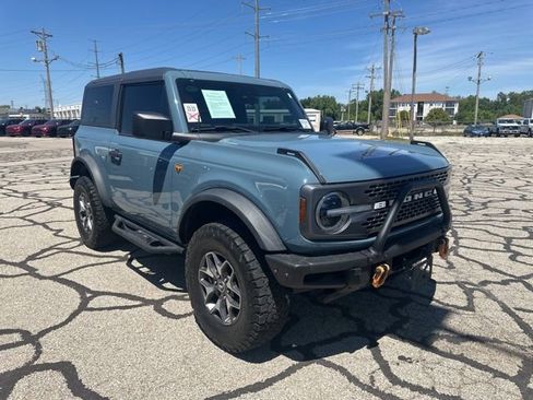 Used 2022 Ford Bronco Badlands AWD/4WD image 5