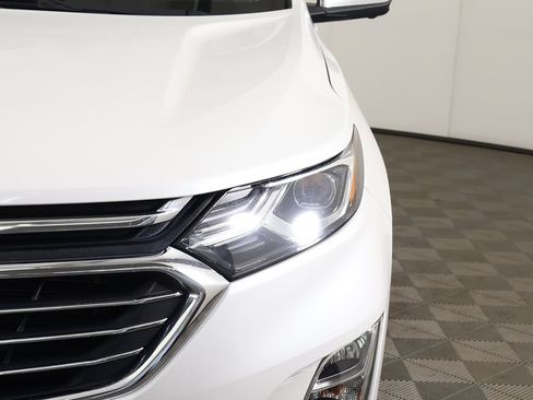 Used 2020 Chevrolet Equinox Premier FWD image 19