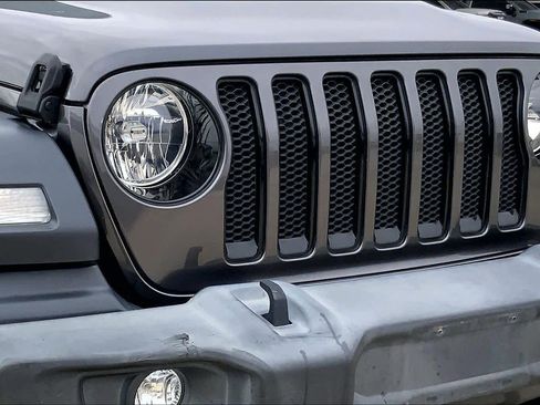 Used 2020 Jeep Wrangler Unlimited Sport image 27