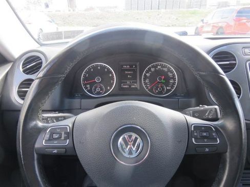Used 2017 Volkswagen Tiguan SEL image 14