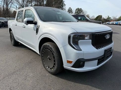 New 2026 Ford Maverick Lobo image 7