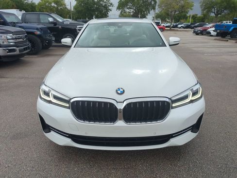 Used 2021 BMW 530i w/ Premium Package RWD image 4