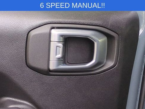 Used 2024 Jeep Wrangler Unlimited Rubicon w/ Technology Group AWD/4WD image 27