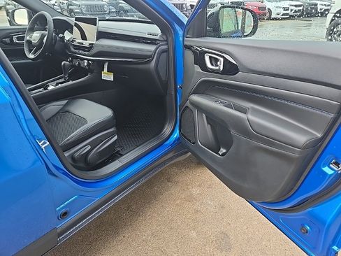 New 2026 Jeep Compass Latitude image 68