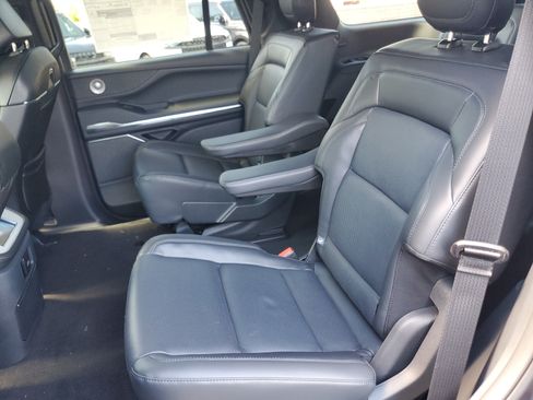 New 2026 Lincoln Navigator Reserve w/ Jet Appearance Package AWD/4WD image 30