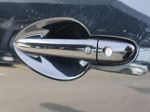 Used 2023 MAZDA CX-9 Touring image 22