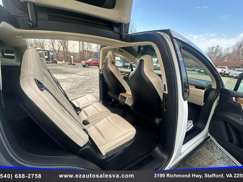 Used 2018 Tesla Model X 75D AWD/4WD image 36