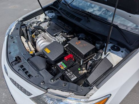 Used 2014 Toyota Camry SE FWD image 33