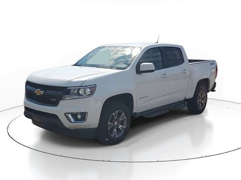 Certified 2019 Chevrolet Colorado Z71 AWD/4WD image 2