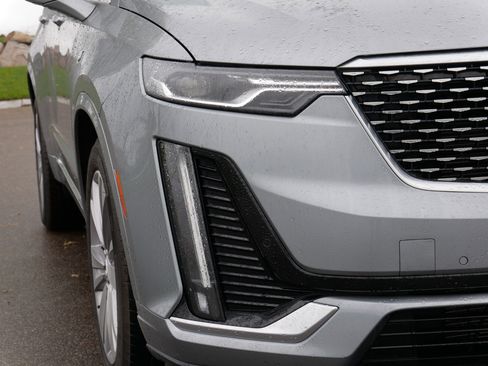 Used 2024 Cadillac XT6 Premium Luxury AWD/4WD image 17