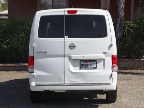 Used 2018 Nissan NV200 SV w/ Navigation Package FWD image 9