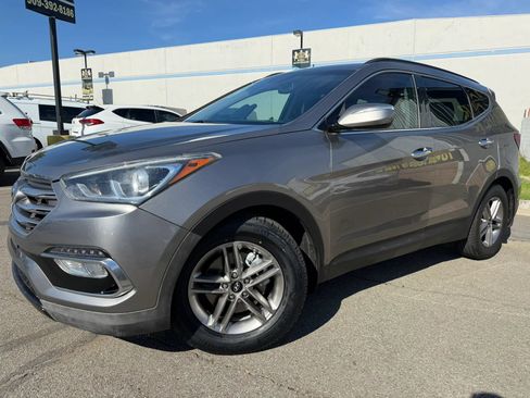 Used 2017 Hyundai Santa Fe Sport FWD image 1