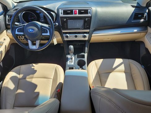 Used 2017 Subaru Legacy 2.5i Premium image 16