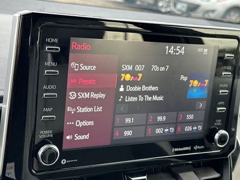 Used 2022 Toyota Corolla XSE image 19