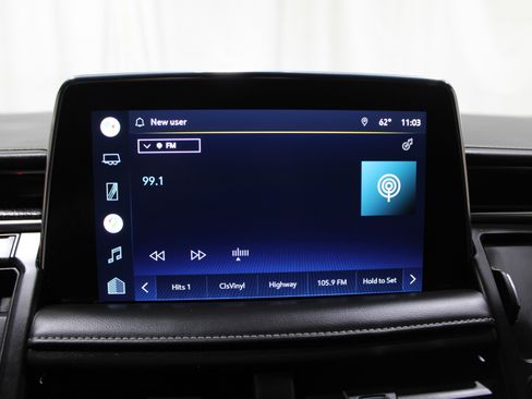 Used 2022 Chevrolet Suburban Premier image 15