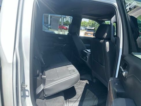 Used 2022 Chevrolet Silverado 1500 High Country w/ Technology Package AWD/4WD image 30