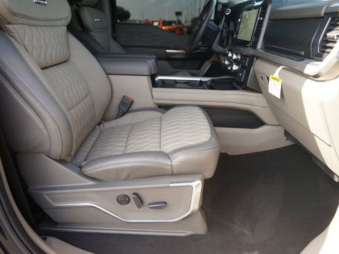 Used 2026 Ford F250 Platinum w/ Platinum Plus Package AWD/4WD image 19