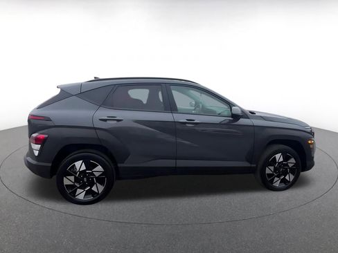 Used 2025 Hyundai Kona SEL image 16