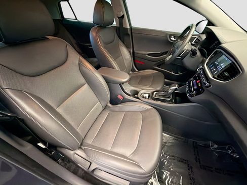 Used 2019 Hyundai Ioniq Limited image 15