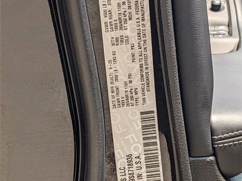 New 2025 Jeep Grand Cherokee L Limited image 26