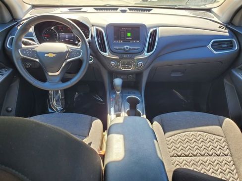 Certified 2024 Chevrolet Equinox LT AWD/4WD image 17