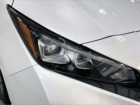 Used 2018 Nissan Leaf SL w/ SL Technology Package image 26