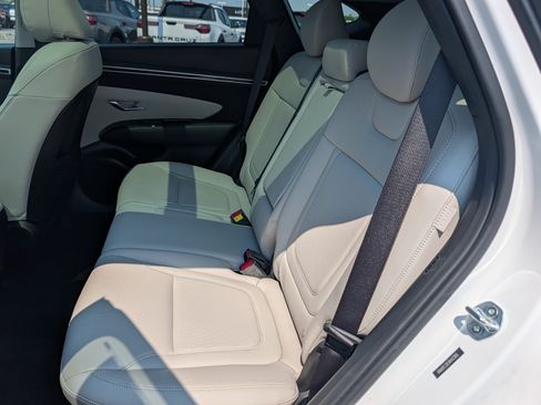 Used 2024 Hyundai Tucson Limited AWD/4WD image 13