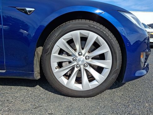 Used 2017 Tesla Model S 90D AWD/4WD image 9