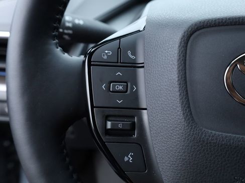 Used 2024 Toyota Prius Limited image 22