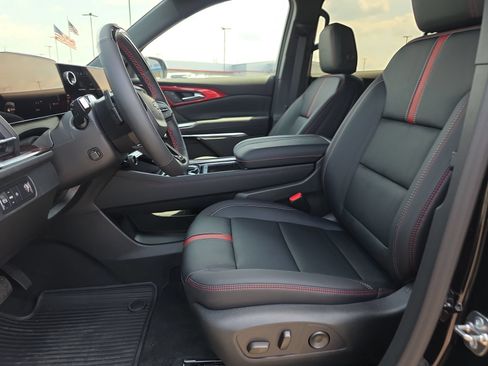 New 2026 Chevrolet Traverse RS FWD image 10