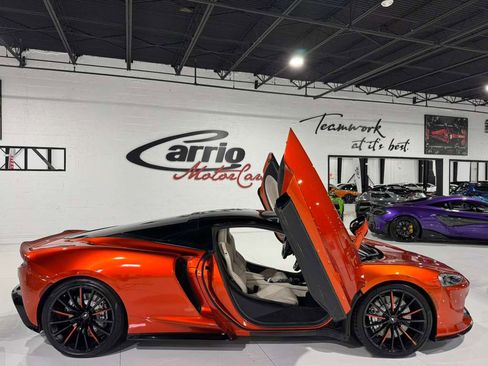 Used 2020 McLaren GT image 16