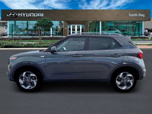 New 2026 Hyundai Venue SEL image 3