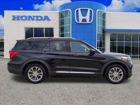 Used 2022 Ford Explorer Limited RWD image 2